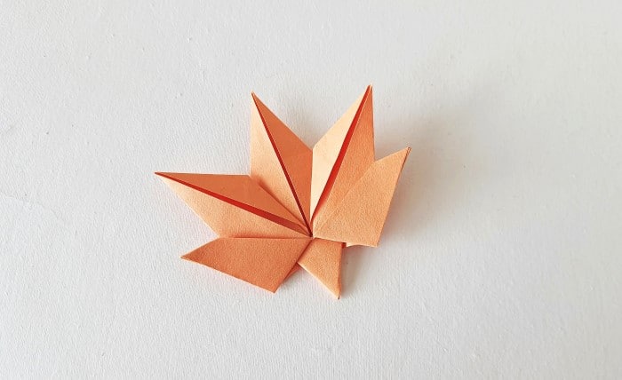 origami leaf pattern: step 33