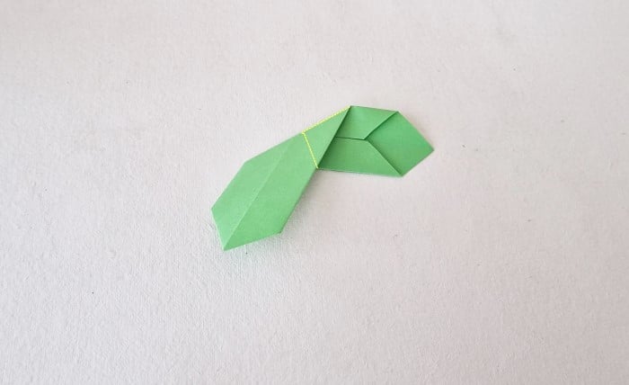 Christmas poinsettia origami craft: Step Eight